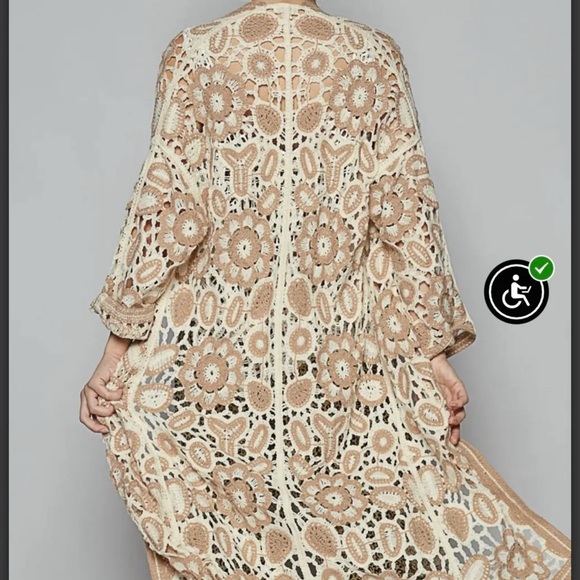 POL Cream and Tan Crochet Cardigan - Picture 2 of 8